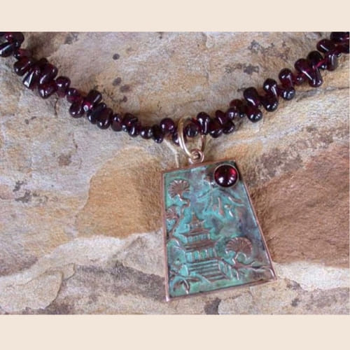 Click to view detail for EC-078 Necklace Asian Pagoda Motif, Garnet $115
